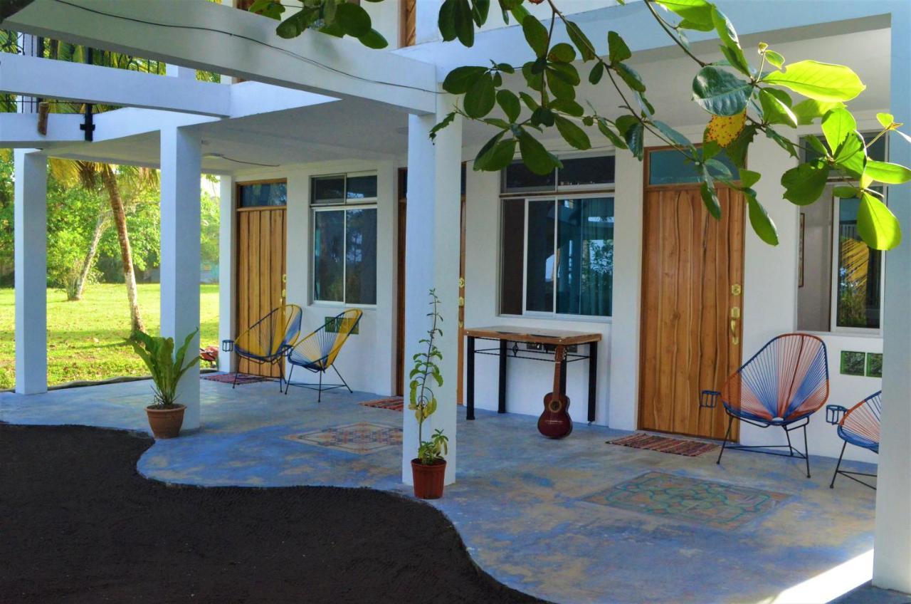Hotel Pura Natura Beachfront Tortuguero Exterior photo