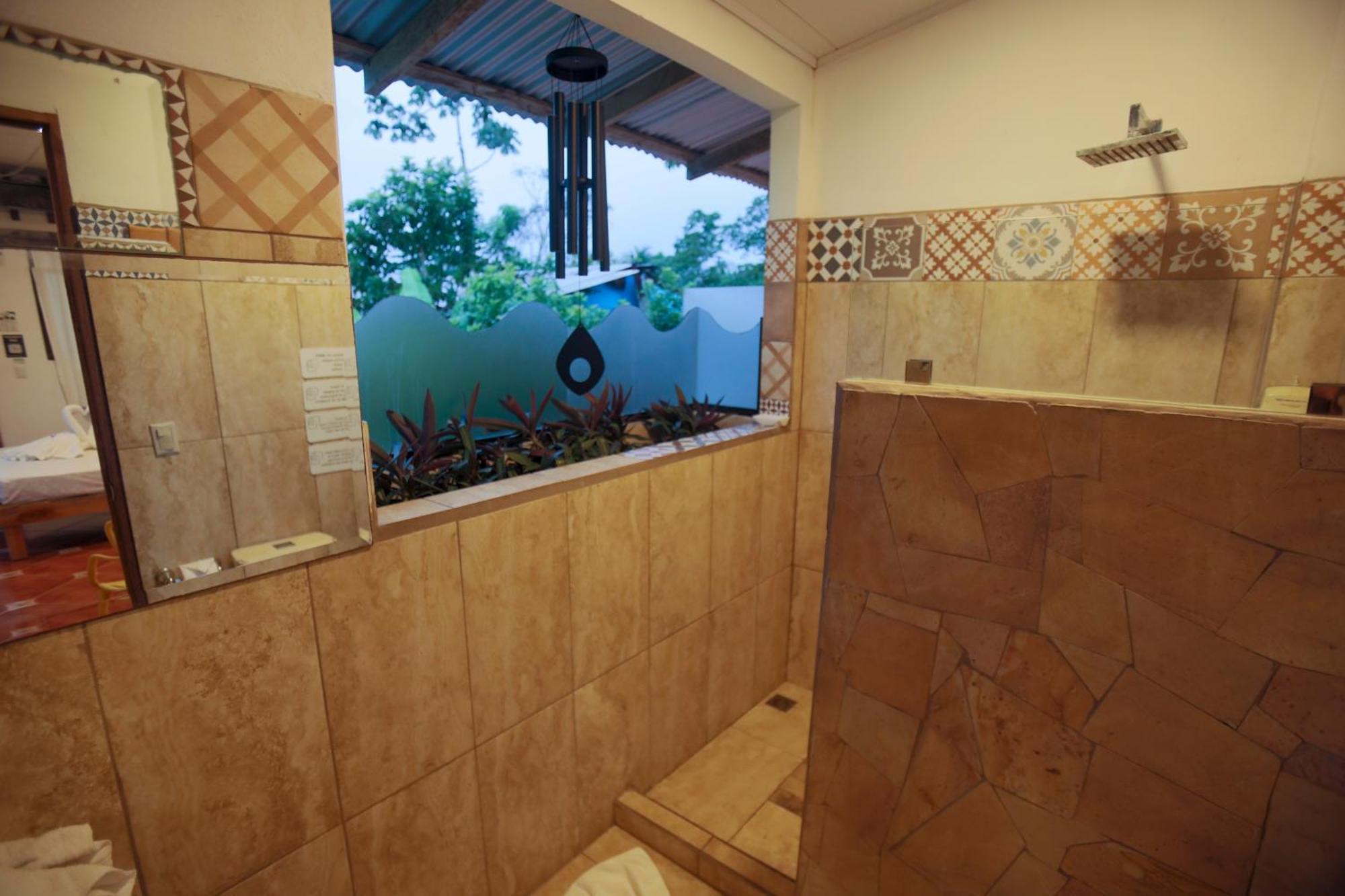 Hotel Pura Natura Beachfront Tortuguero Exterior photo
